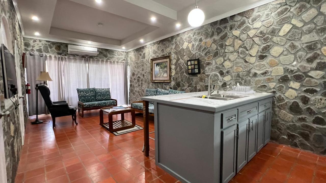 Stonetrail Arnos Vale Exterior foto